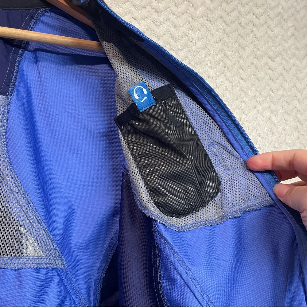 Brooks Womens Large Blue Shelter Tech Full Zip Running Vented Jacket Activewear - Picture 9 of 12